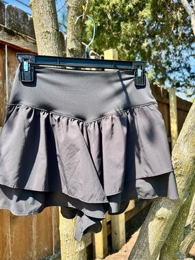 NWOT Aerie Offline Real Good Shorts Flowy Athletic double-layer Charcoal Grey M